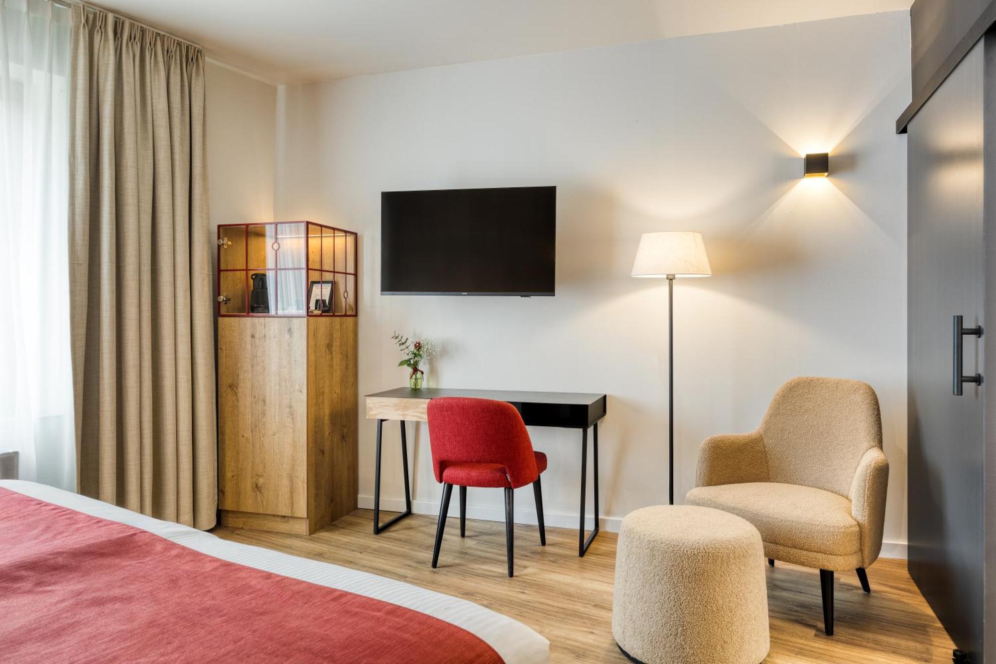 Hotel Du Commerce 4*